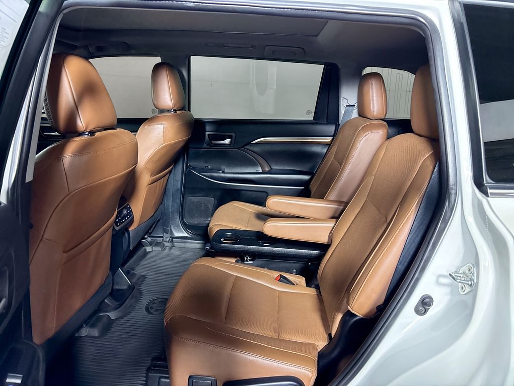 2019 Toyota Highlander Limited Platinum