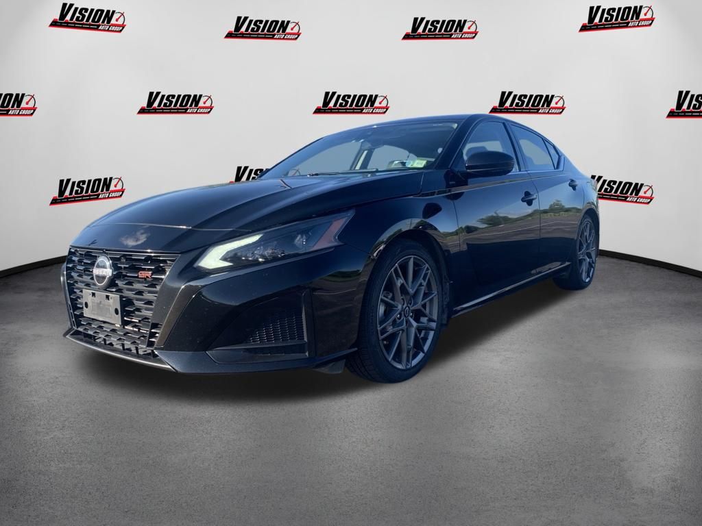 2023 Nissan Altima 2.0 SR FWD