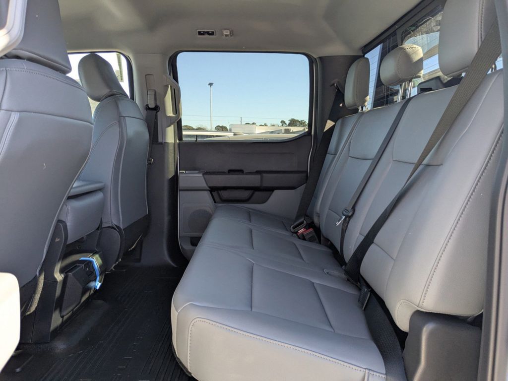 2025 Ford F-350 Chassis XL