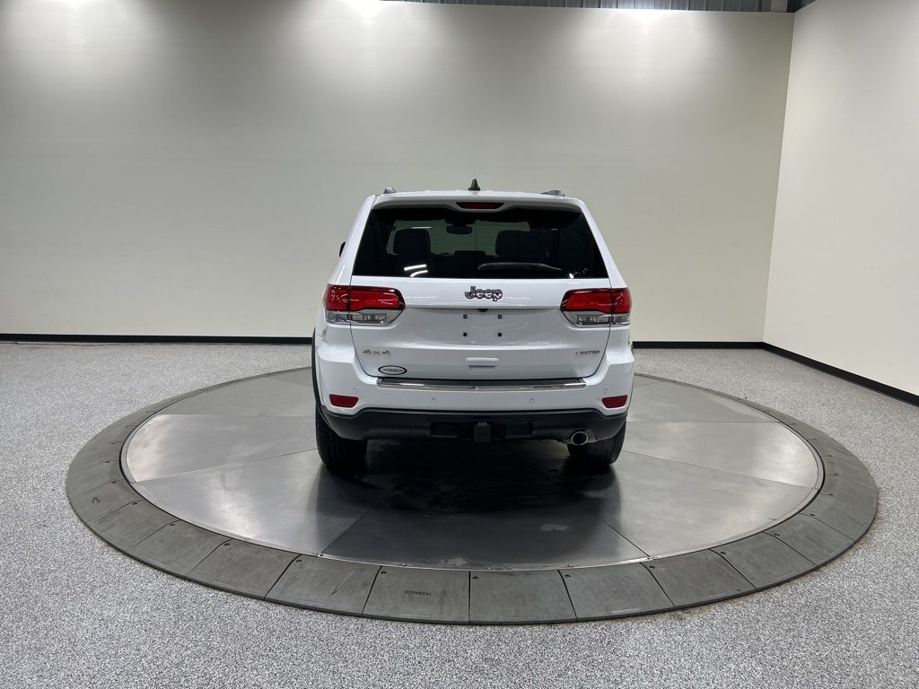 used 2021 Jeep Grand Cherokee car, priced at $29,411