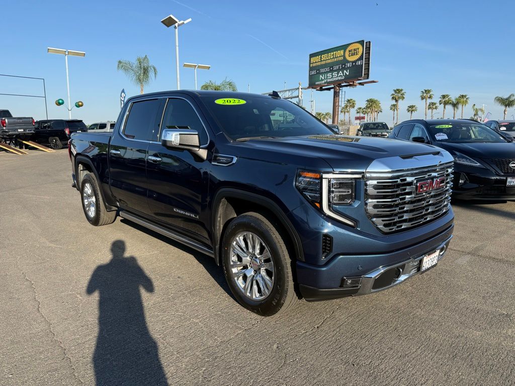 2022 GMC Sierra 1500 Denali Crew Cab 4WD