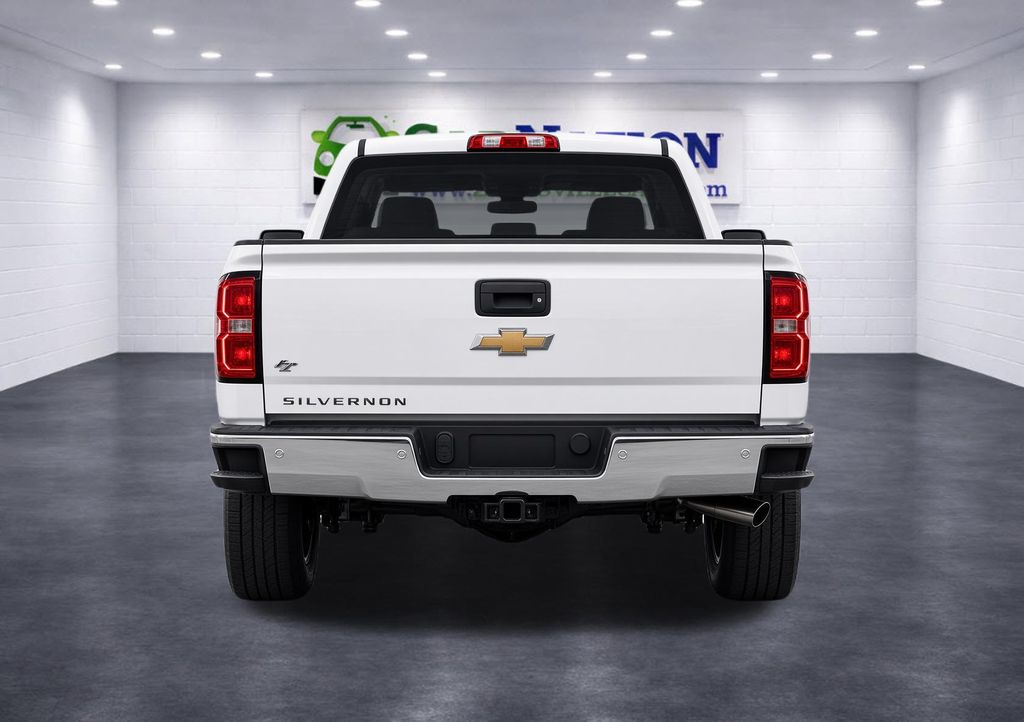2019 Chevrolet Silverado 2500HD LT - Image 4
