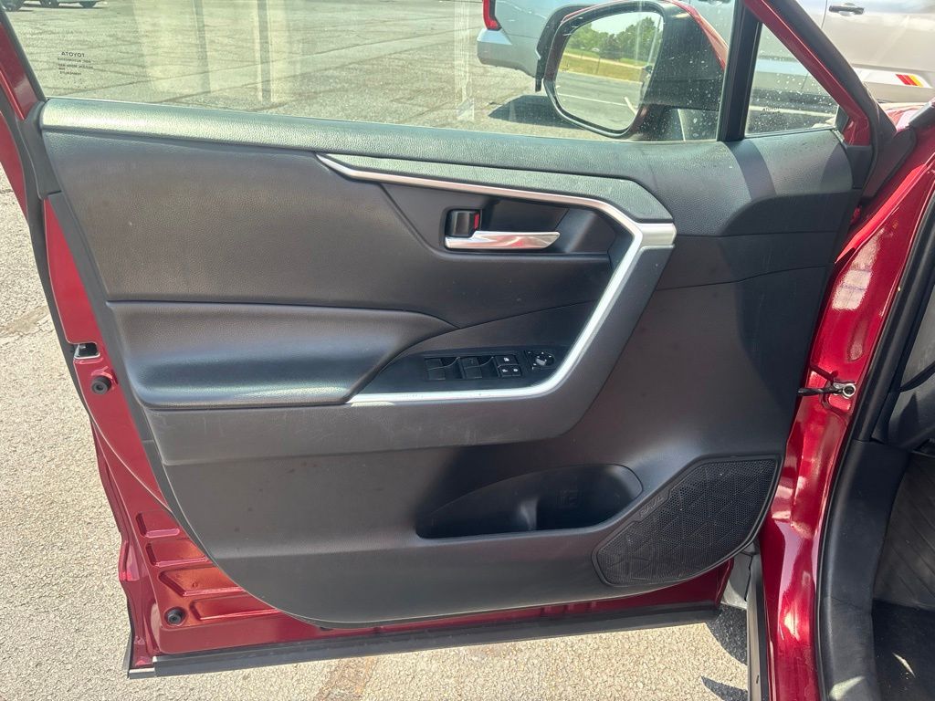 Used 2019 Toyota RAV4 SUV