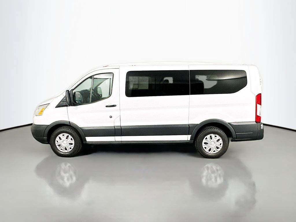 Used 2015 White Ford XLT image 4