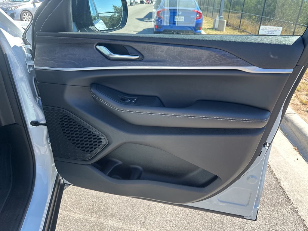 New Car 2025 Jeep Grand Cherokee  Limited For Sale Under $50,000 In Austin, Texas