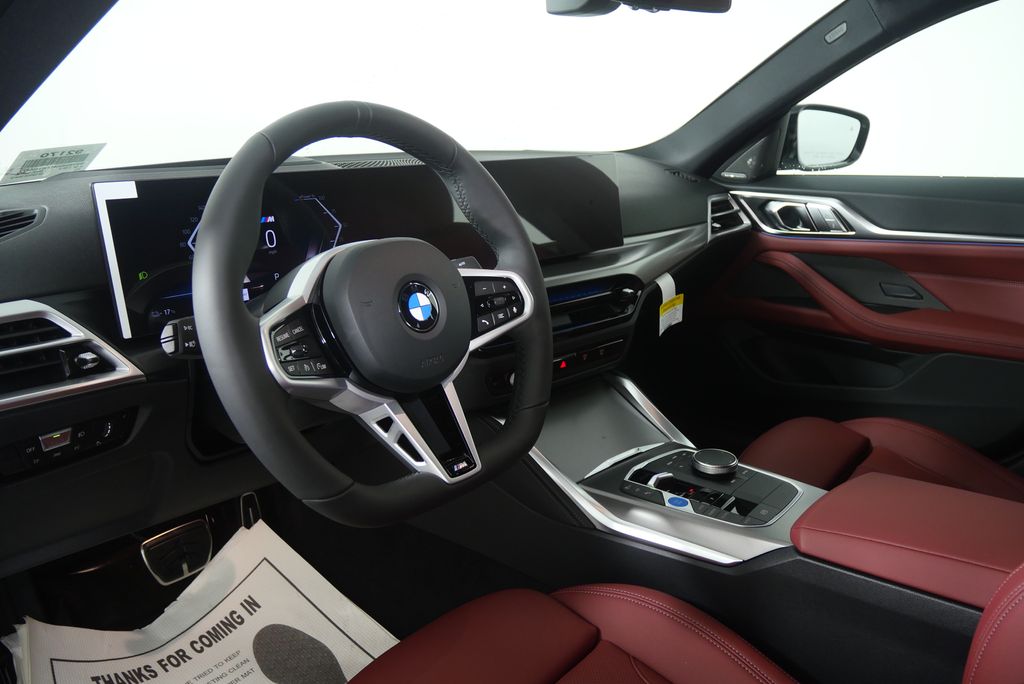 Thumbnail: 2026 BMW i4 - 13