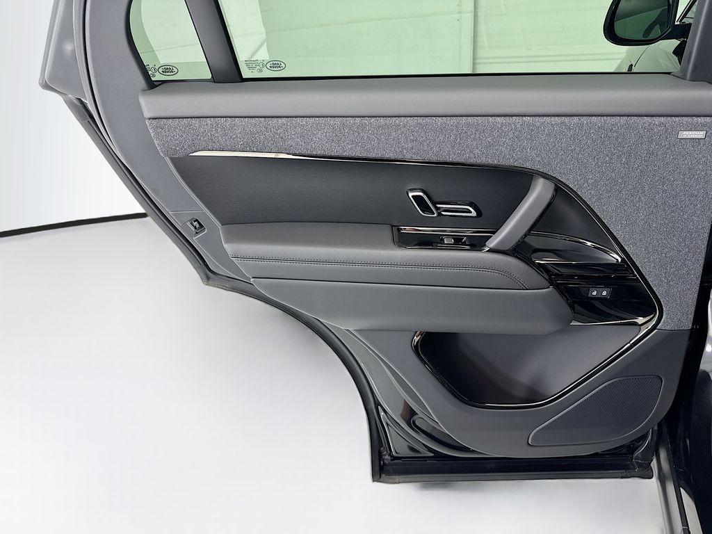 Thumbnail: 2026 Land Rover Range Rover Sport - 25