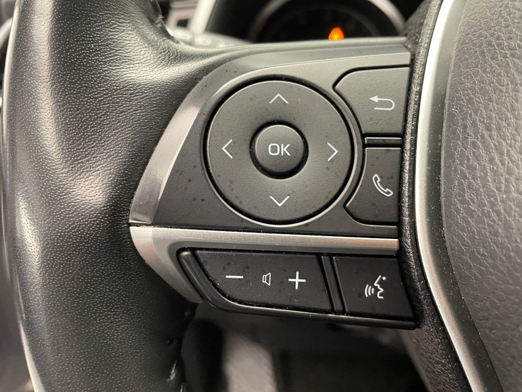 Thumbnail: 2023 Toyota Camry - 22