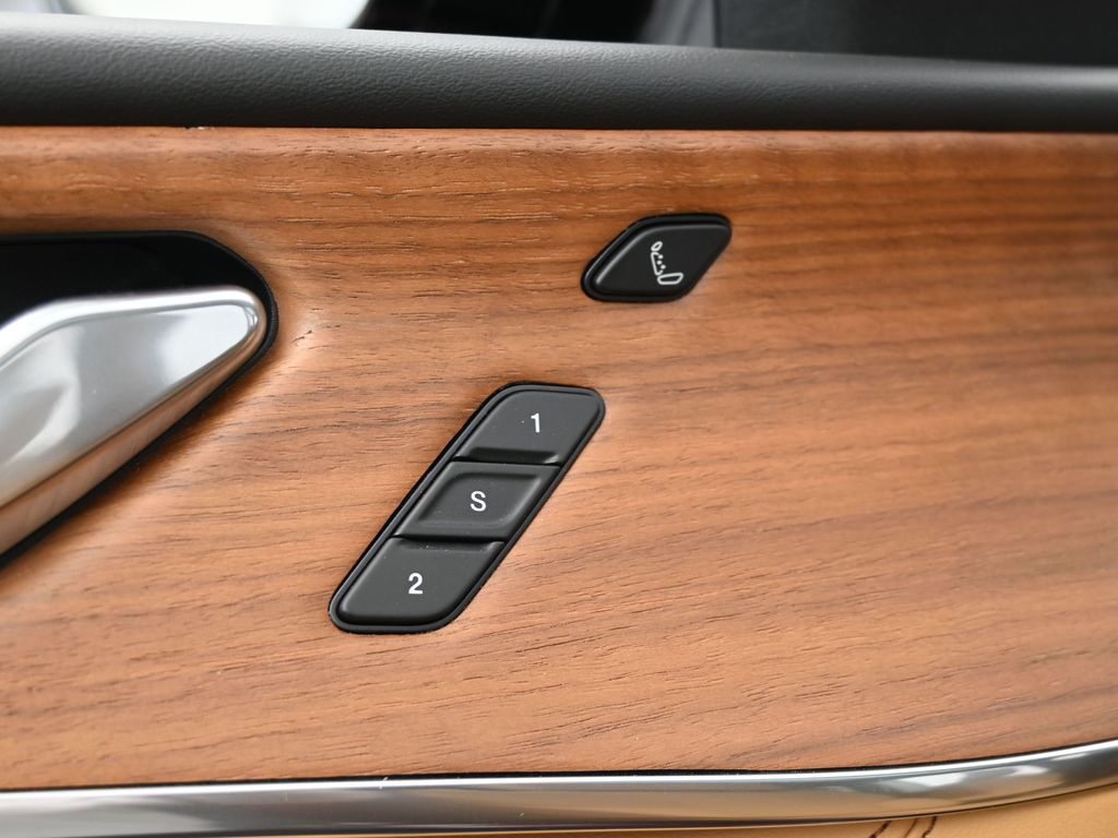 New 2025 Velvet Red Pearlcoat Jeep Summit Reserve image 18