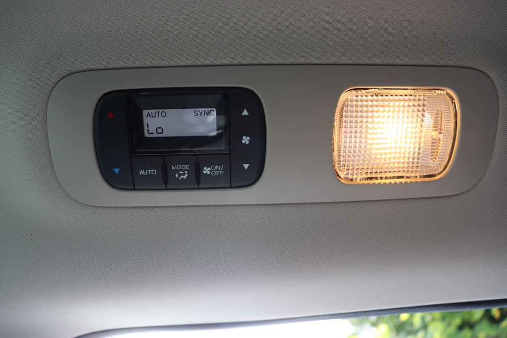 Thumbnail: 2026 Honda Odyssey - 16