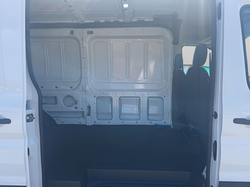 2025 Ford Transit-250