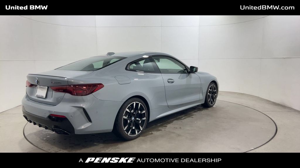Thumbnail: 2025 BMW 4 Series - 8