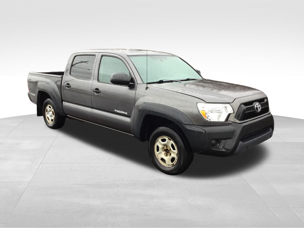 Thumbnail: 2015 Toyota Tacoma - 7