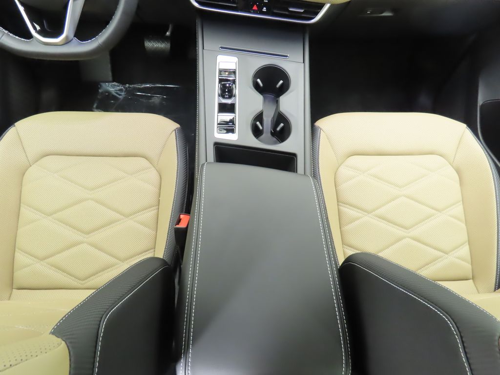 Thumbnail: 2026 Volkswagen Atlas - 15