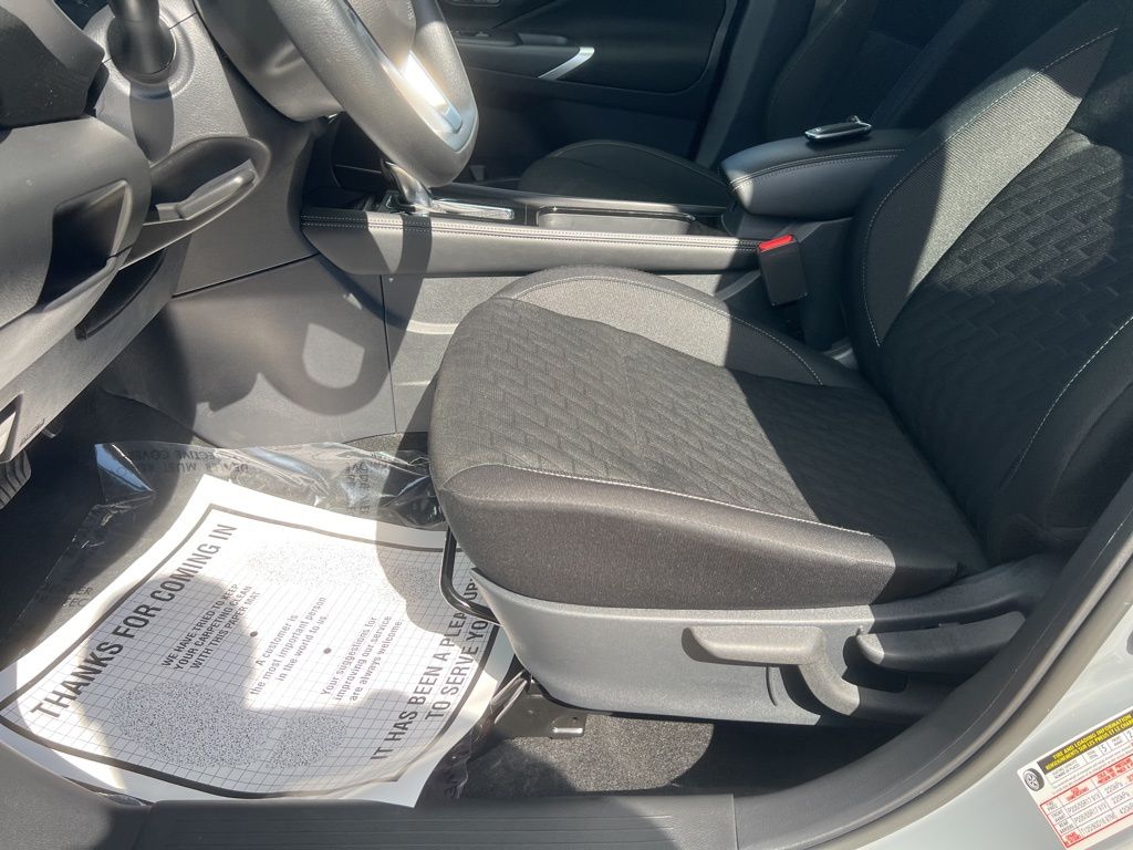 2024 Boulder Gray Pearl Nissan Kicks SV FWD SUV