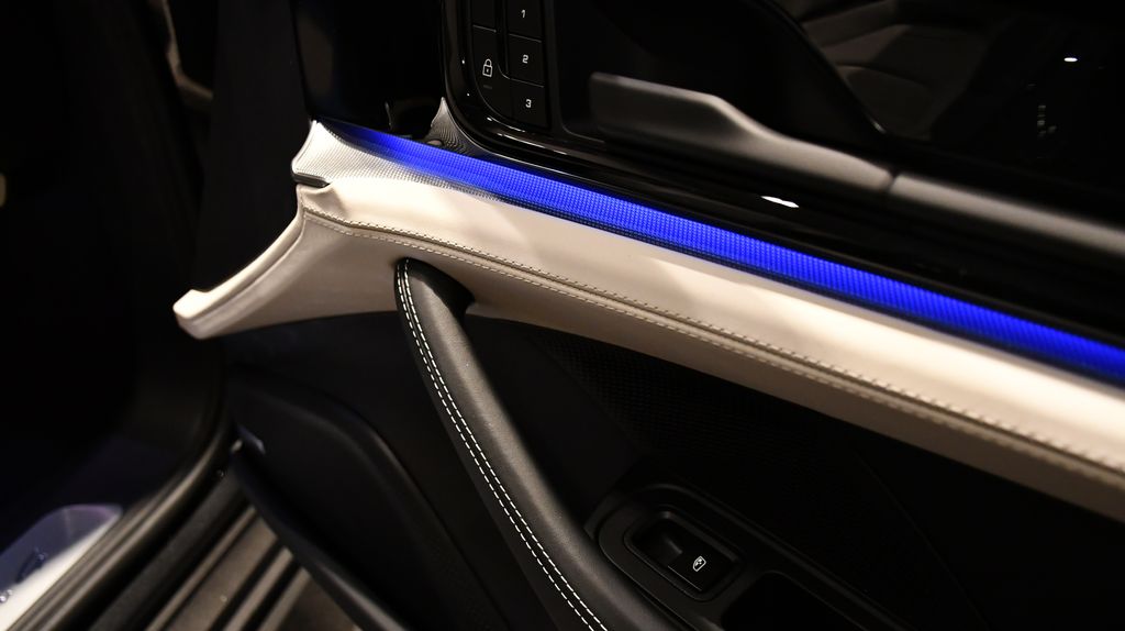 Thumbnail: 2026 Porsche Panamera - 24