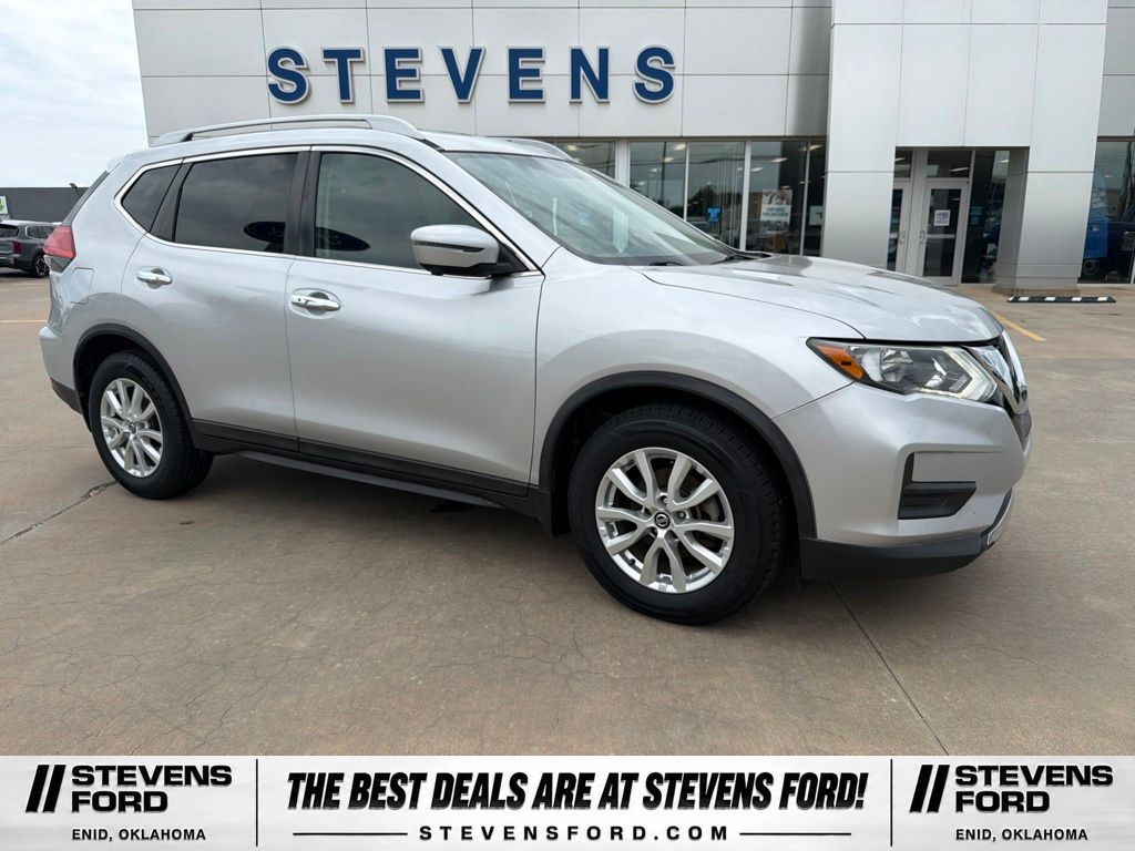 2017 Nissan Rogue SV FWD