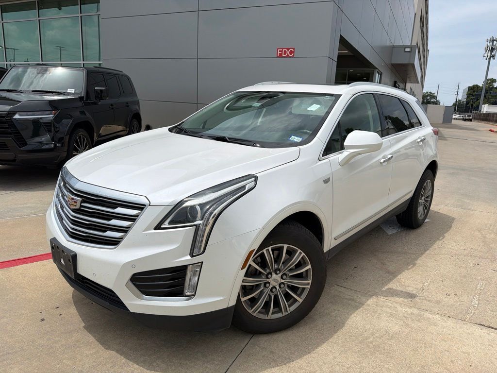 2018 Cadillac XT5 Luxury White at North Houston Mitsubishi