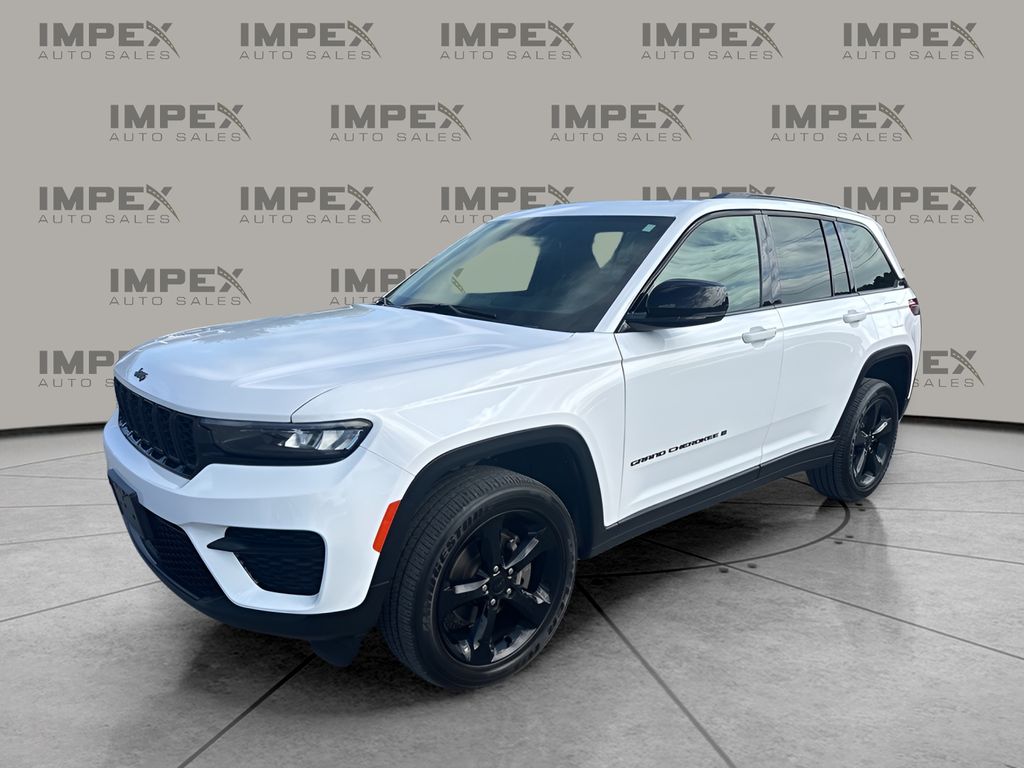 2023 Jeep Grand Cherokee Altitude X's photo