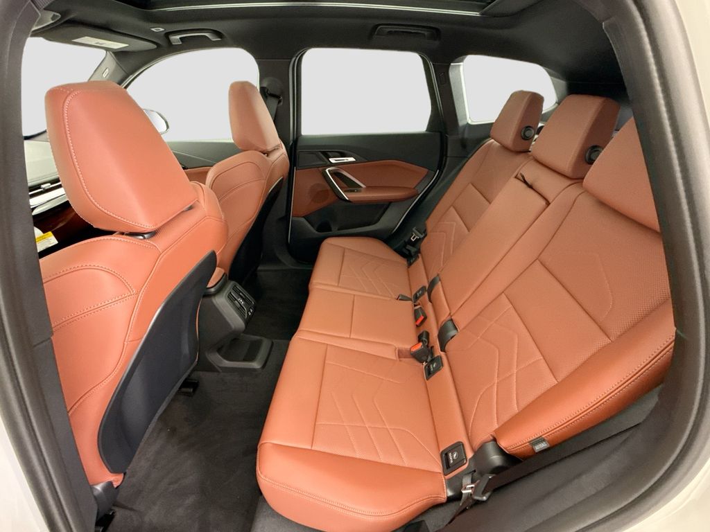 Thumbnail: 2026 BMW X1 - 20