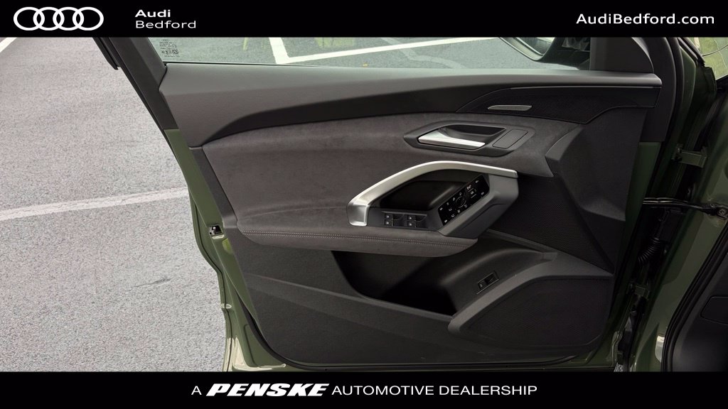 Thumbnail: 2026 Audi SQ5 - 12