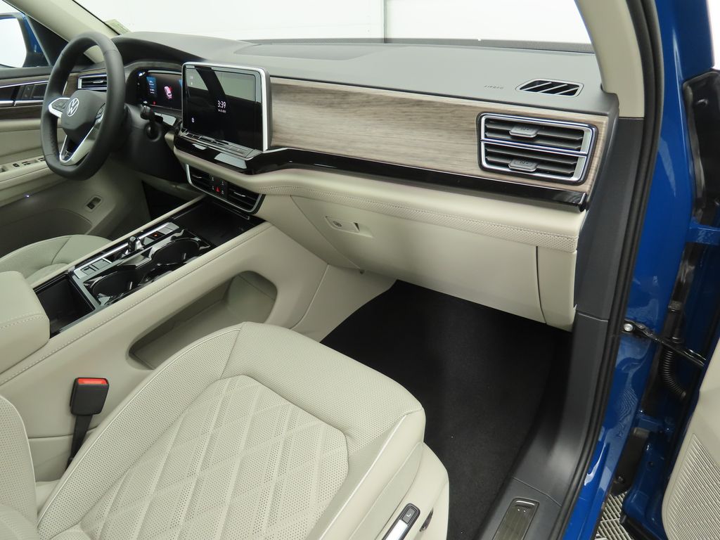 2025 Volkswagen Atlas SEL 19