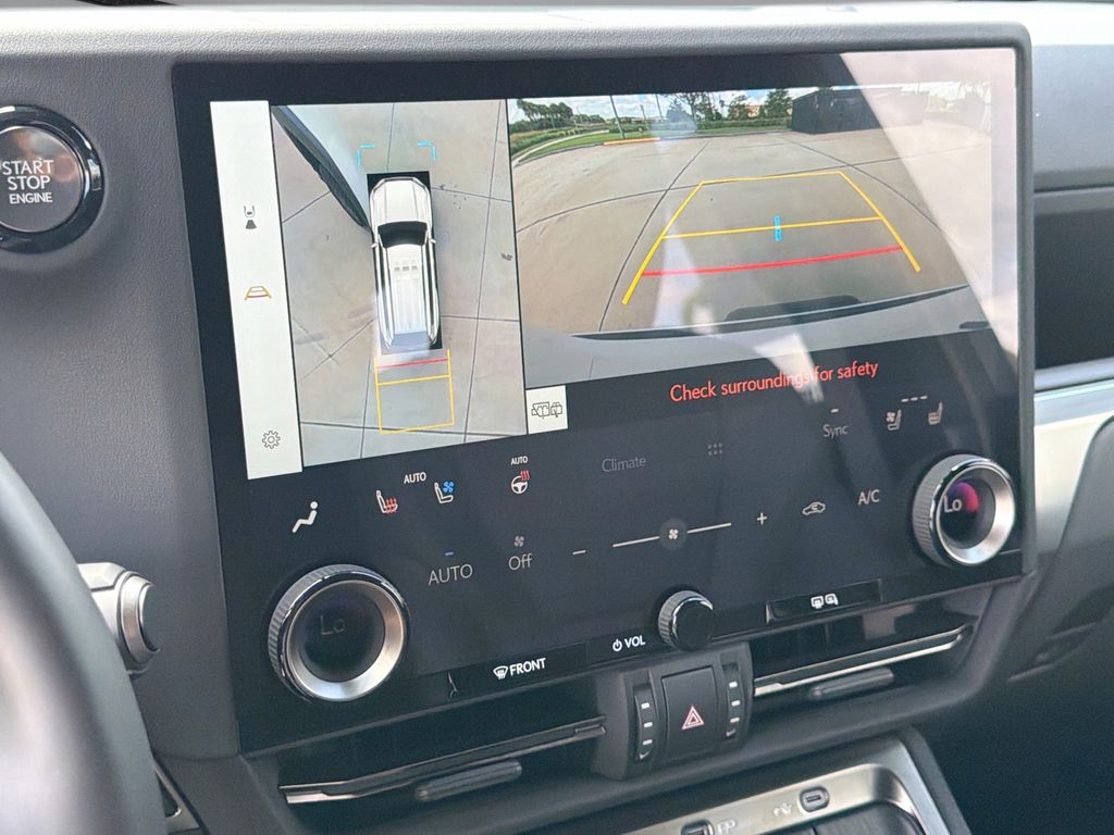 Thumbnail: 2024 Lexus GX - 24
