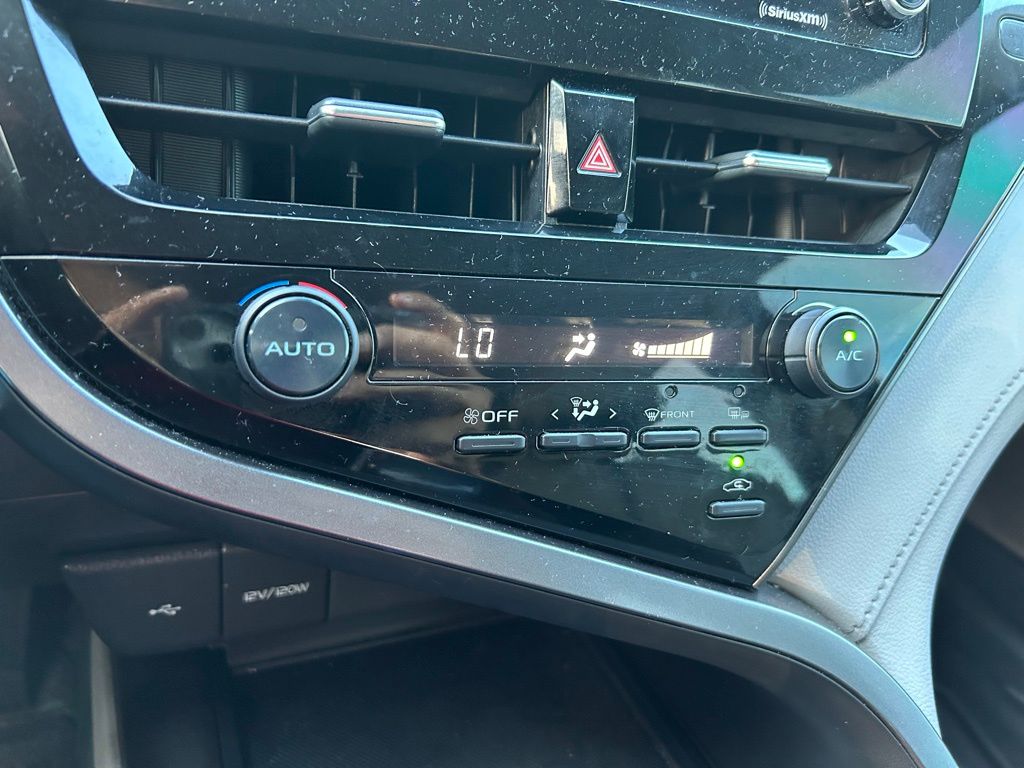 Thumbnail: 2021 Toyota Camry - 26