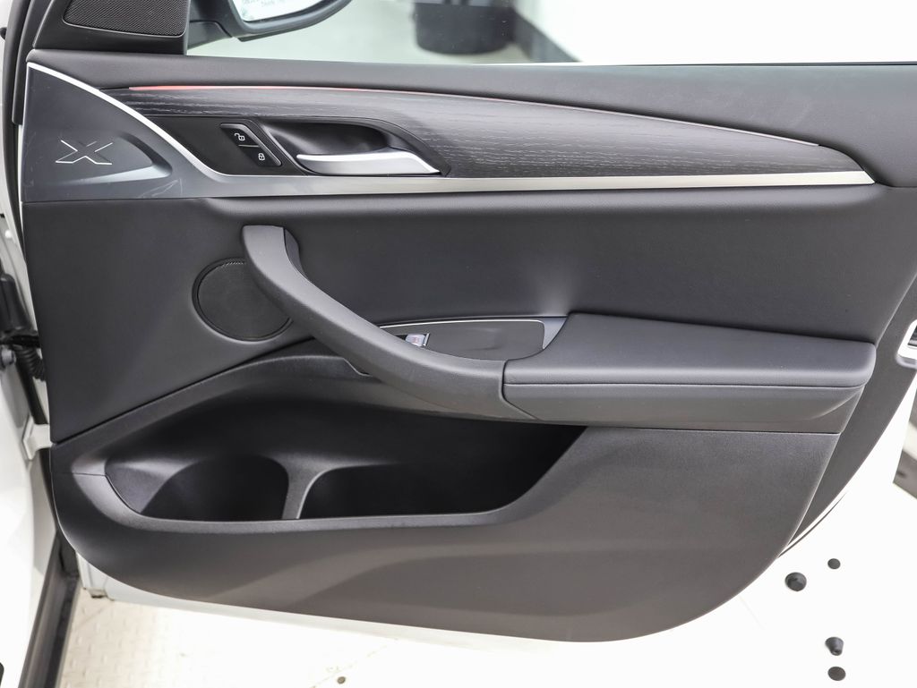 Thumbnail: 2023 BMW X3 - 29