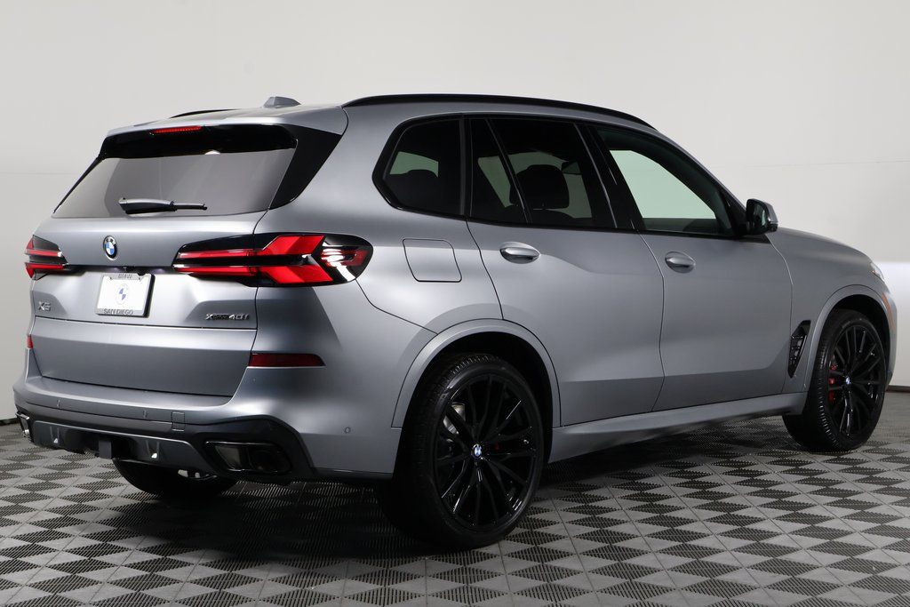 Thumbnail: 2026 BMW X5 - 2