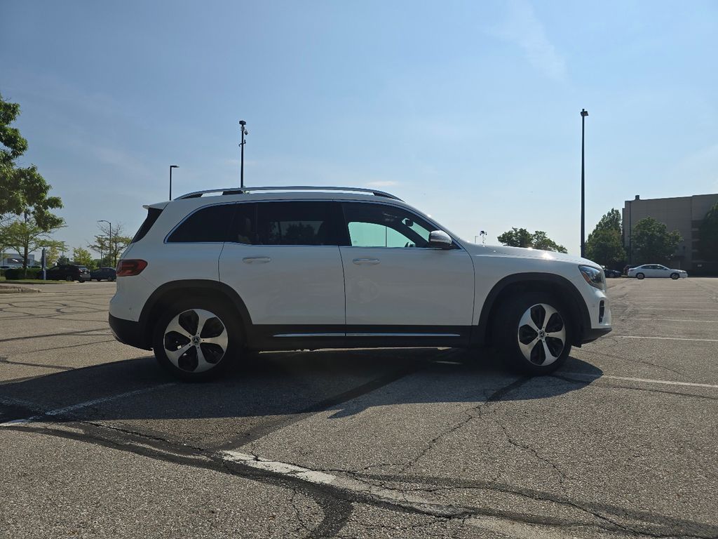 Certified Used 2025 White Mercedes-Benz GLB 250 image 16