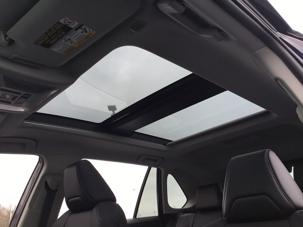 Thumbnail: 2024 Toyota RAV4 - 18