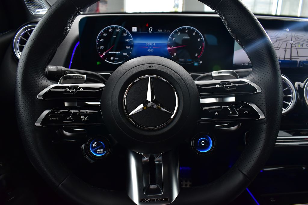 Thumbnail: 2025 Mercedes-Benz GLB - 16