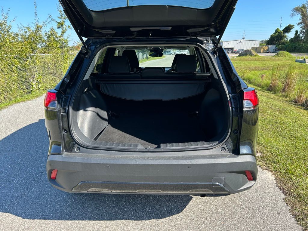 Thumbnail: 2024 Toyota Corolla Cross - 10