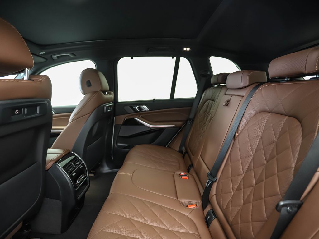 Thumbnail: 2023 BMW X5 - 22