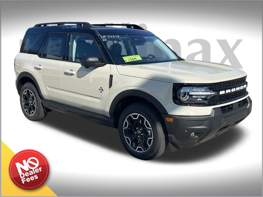 2025 Ford Bronco Sport Outer Banks's photo