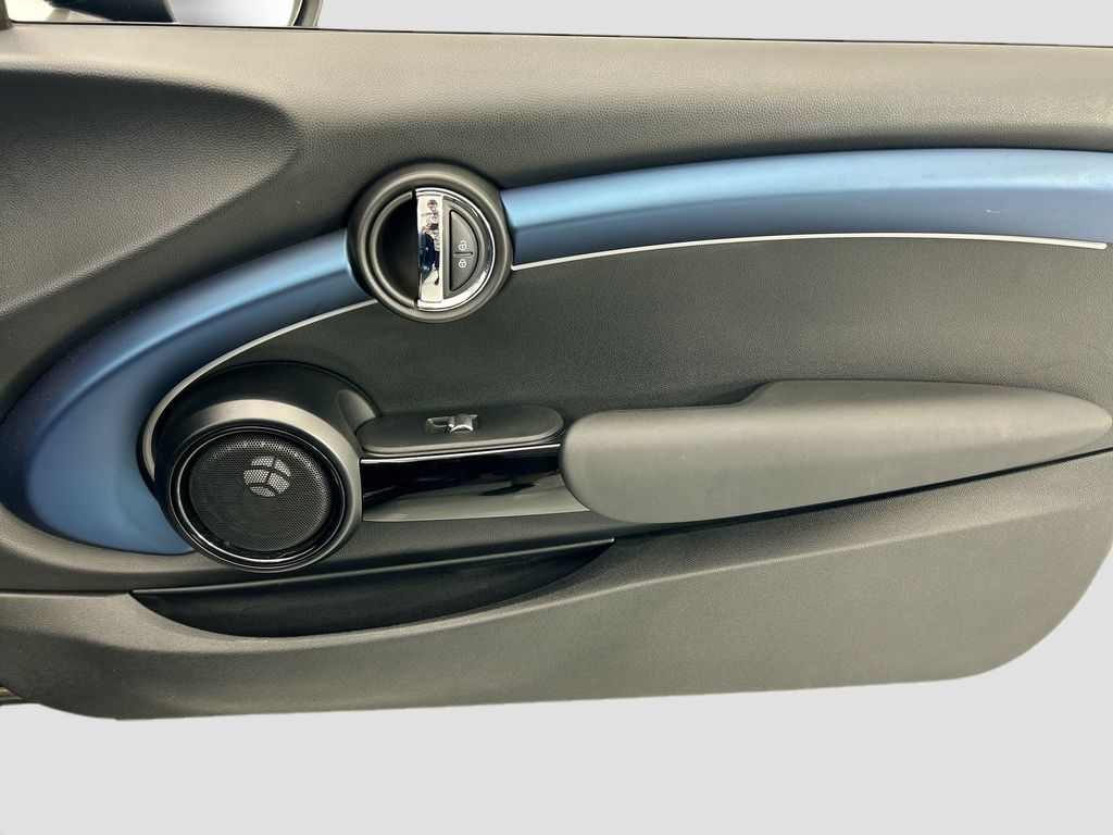 Thumbnail: 2023 MINI Cooper - 27