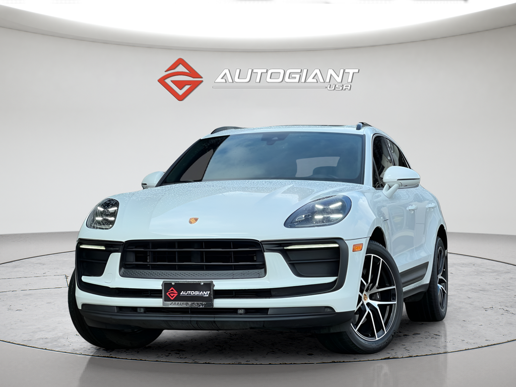 2022 Porsche Macan AWD