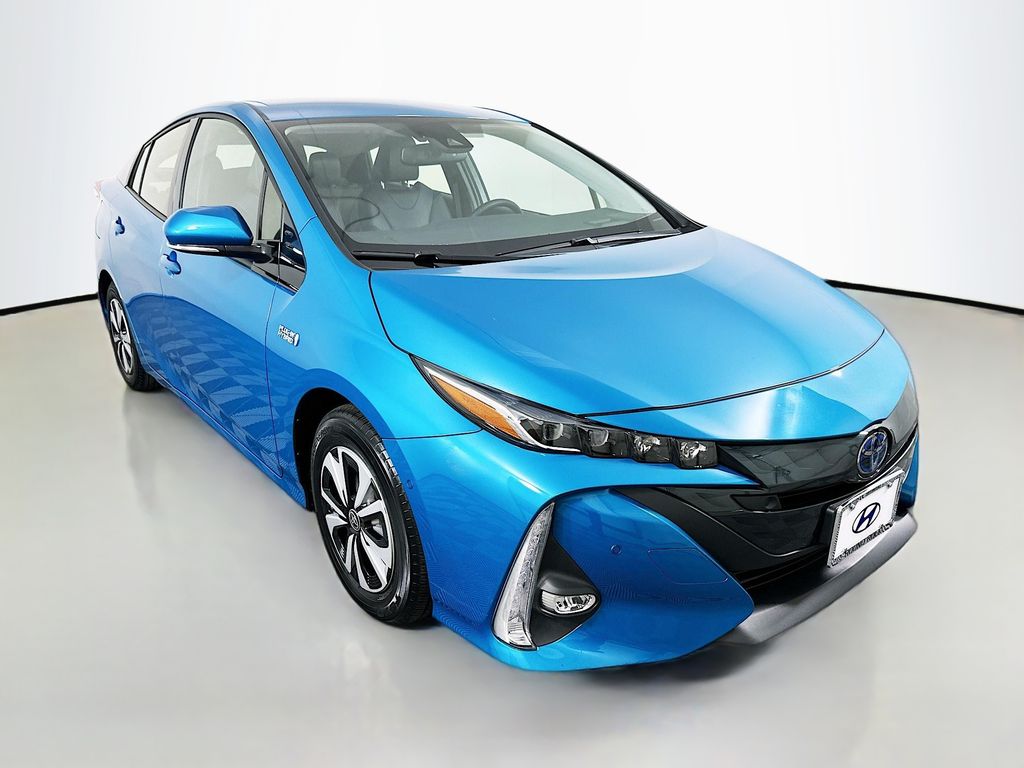 Thumbnail: 2019 Toyota Prius Prime - 3