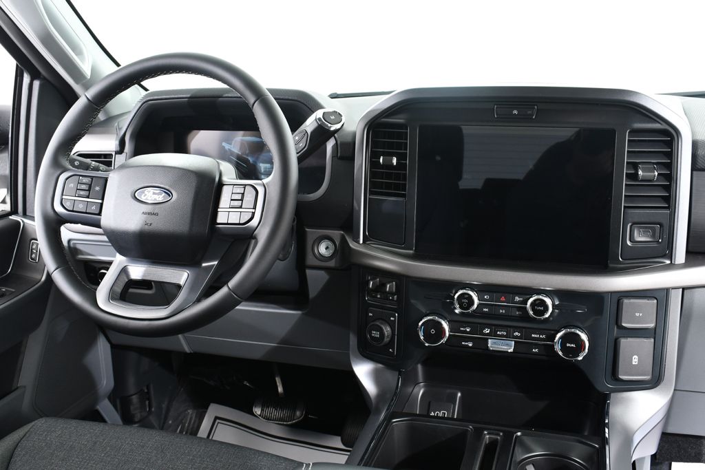 New 2026 White Ford XLT image 8