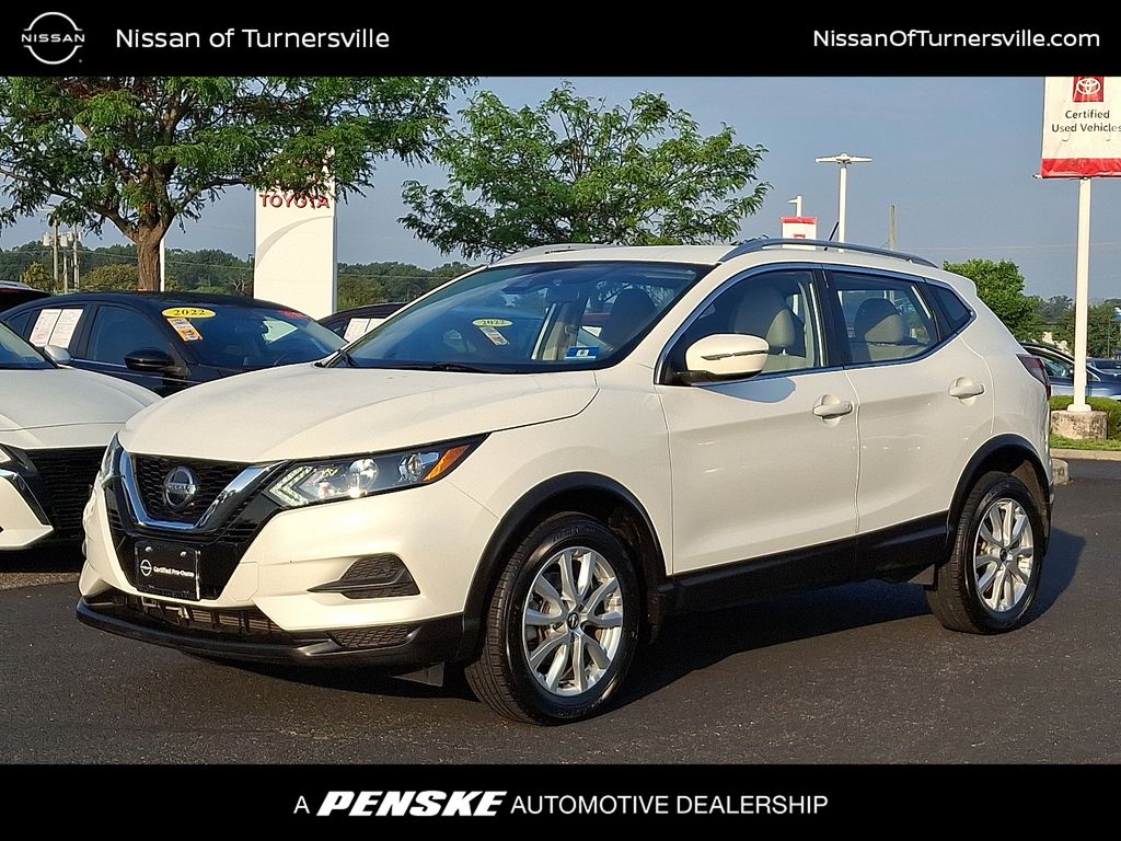 Thumbnail: 2020 Nissan Rogue Sport - 1