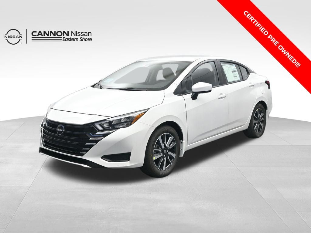Aspen White Tricoat 2025 Nissan Versa Sedan Front-Wheel Drive Continuously Variable Transmission