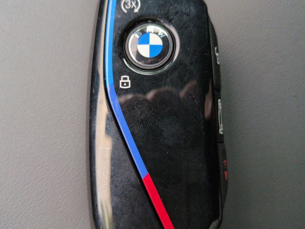 New 2026 White BMW M50 xDrive image 30