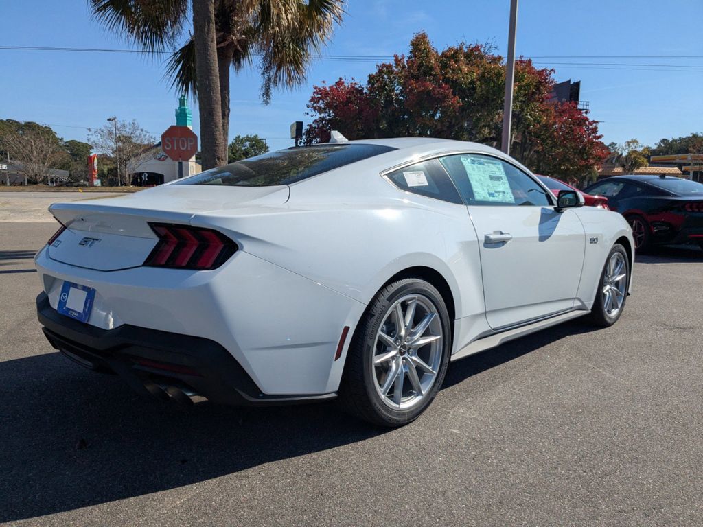 2025 Ford Mustang GT Premium Fastback
