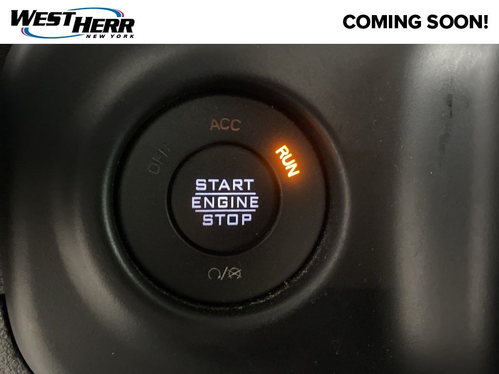 Certified Used 2022 Gray Jeep Mojave image 11