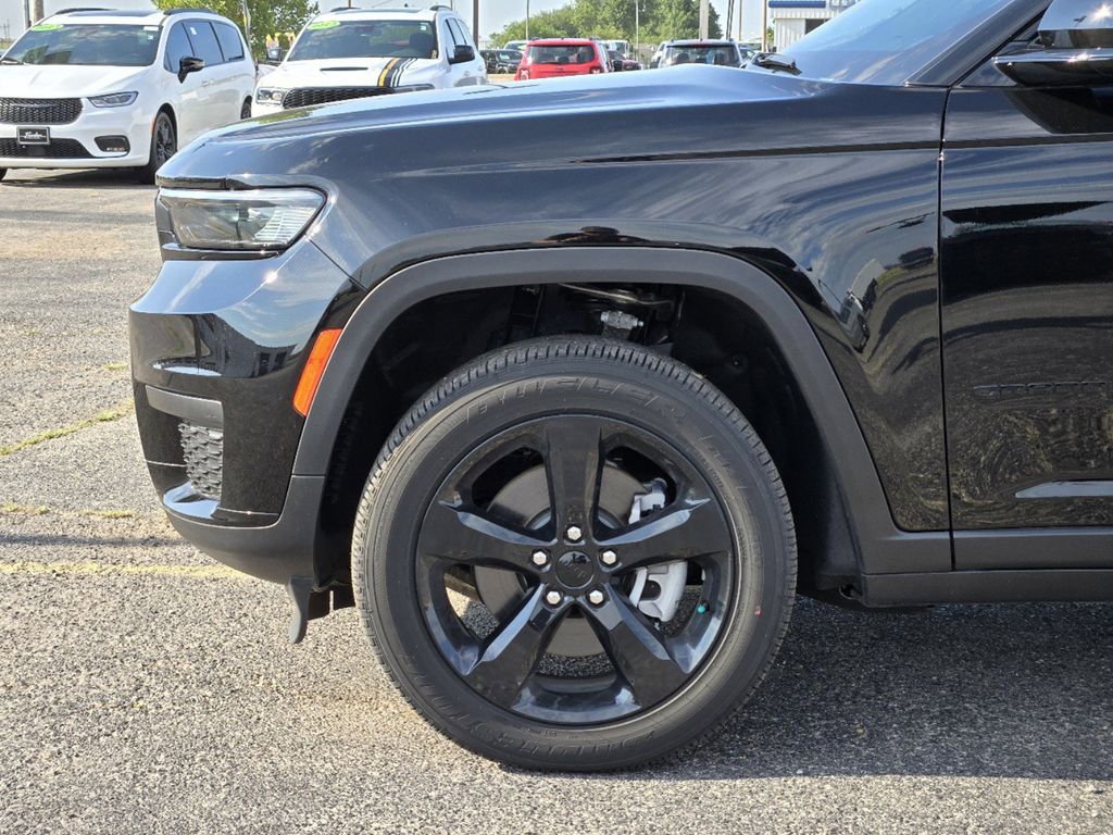 2023 Jeep Grand Cherokee L Altitude 5