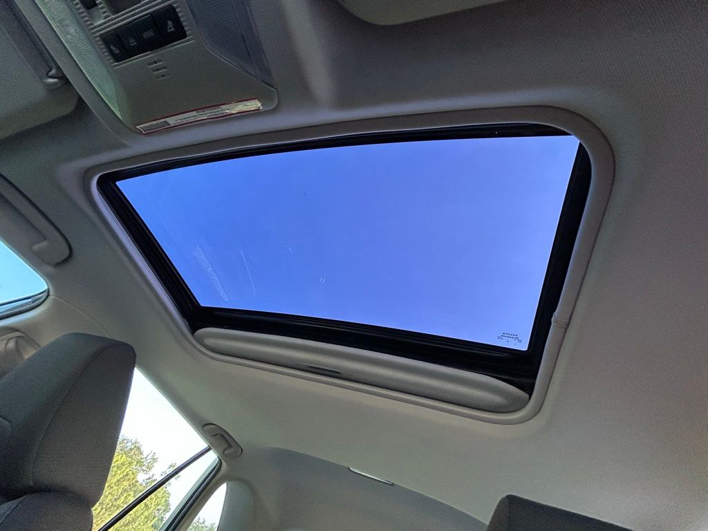 2021 Toyota RAV4 XLE 30