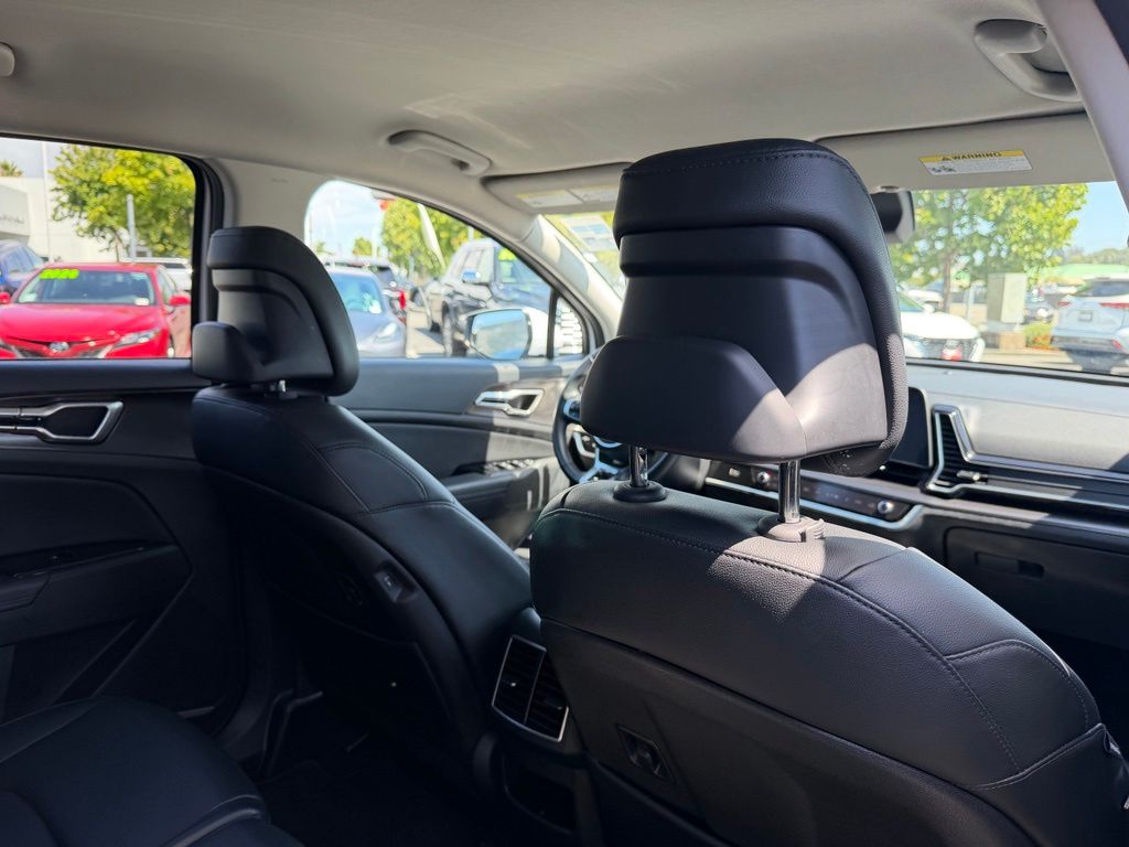 Used 2025 Kia Sportage SUV
