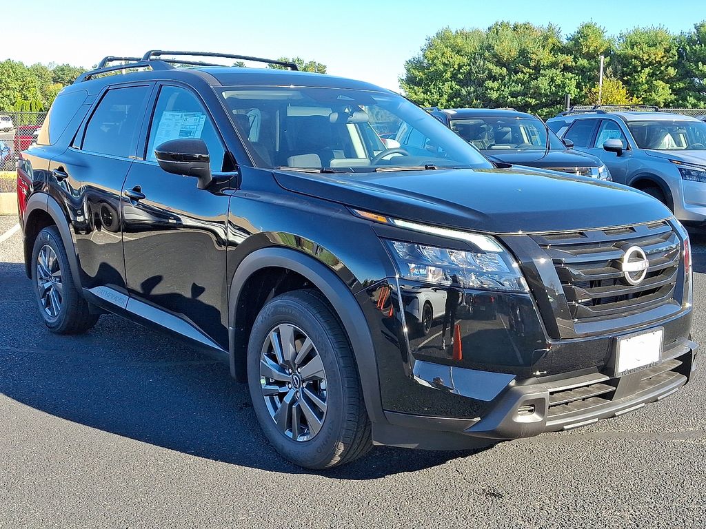 Thumbnail: 2025 Nissan Pathfinder - 3