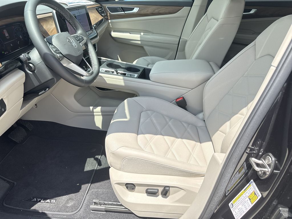 2026 Volkswagen Atlas 2.0T SE Black at DeMontrond Auto Country